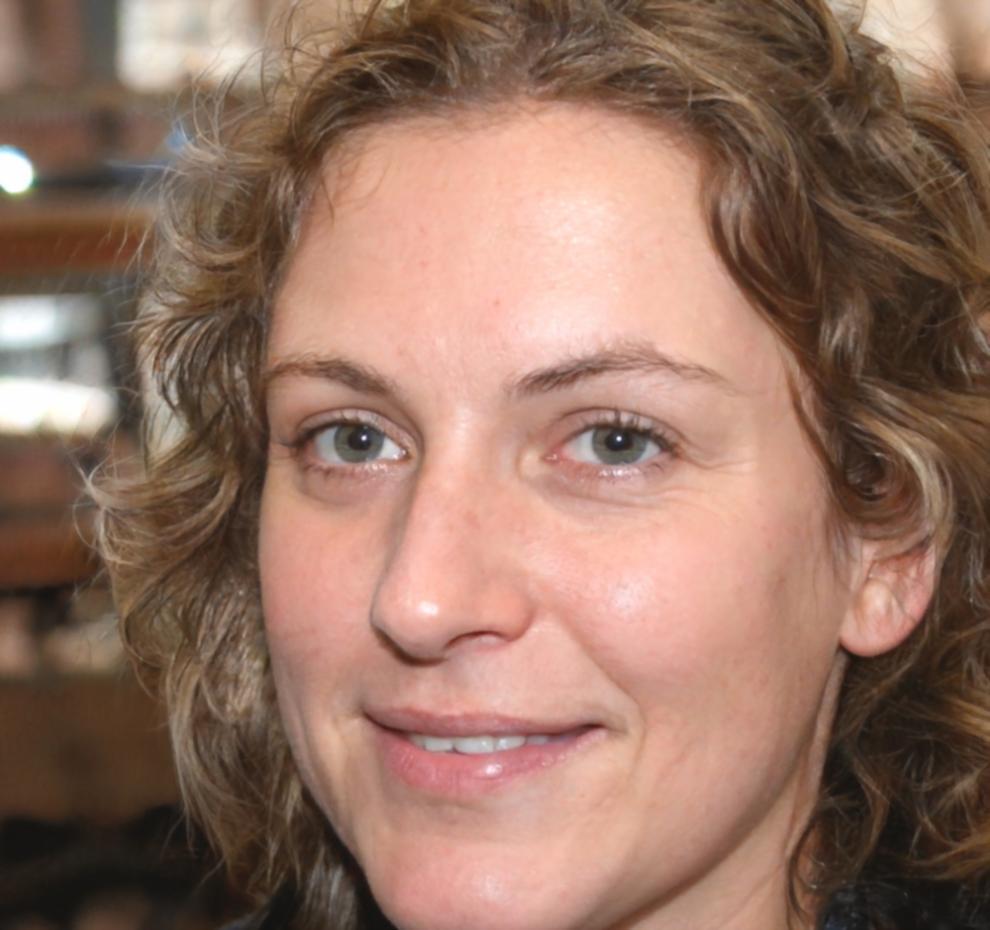 Айгуль Сатбаева - выпускница программы управленческого учета